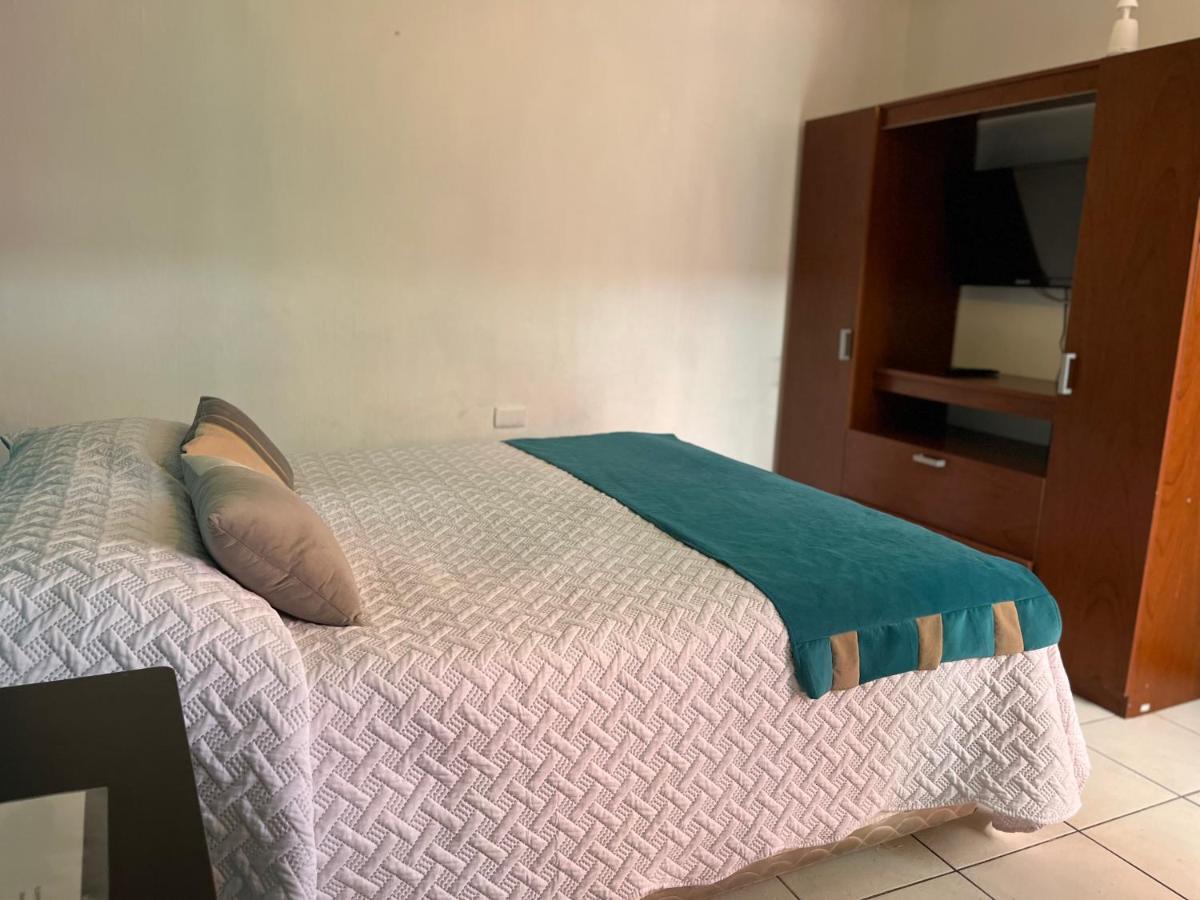 Hostal Avenue ลาเซเรนา ภายนอก รูปภาพ