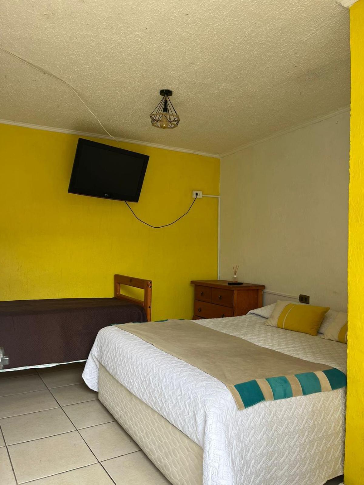Hostal Avenue ลาเซเรนา ภายนอก รูปภาพ
